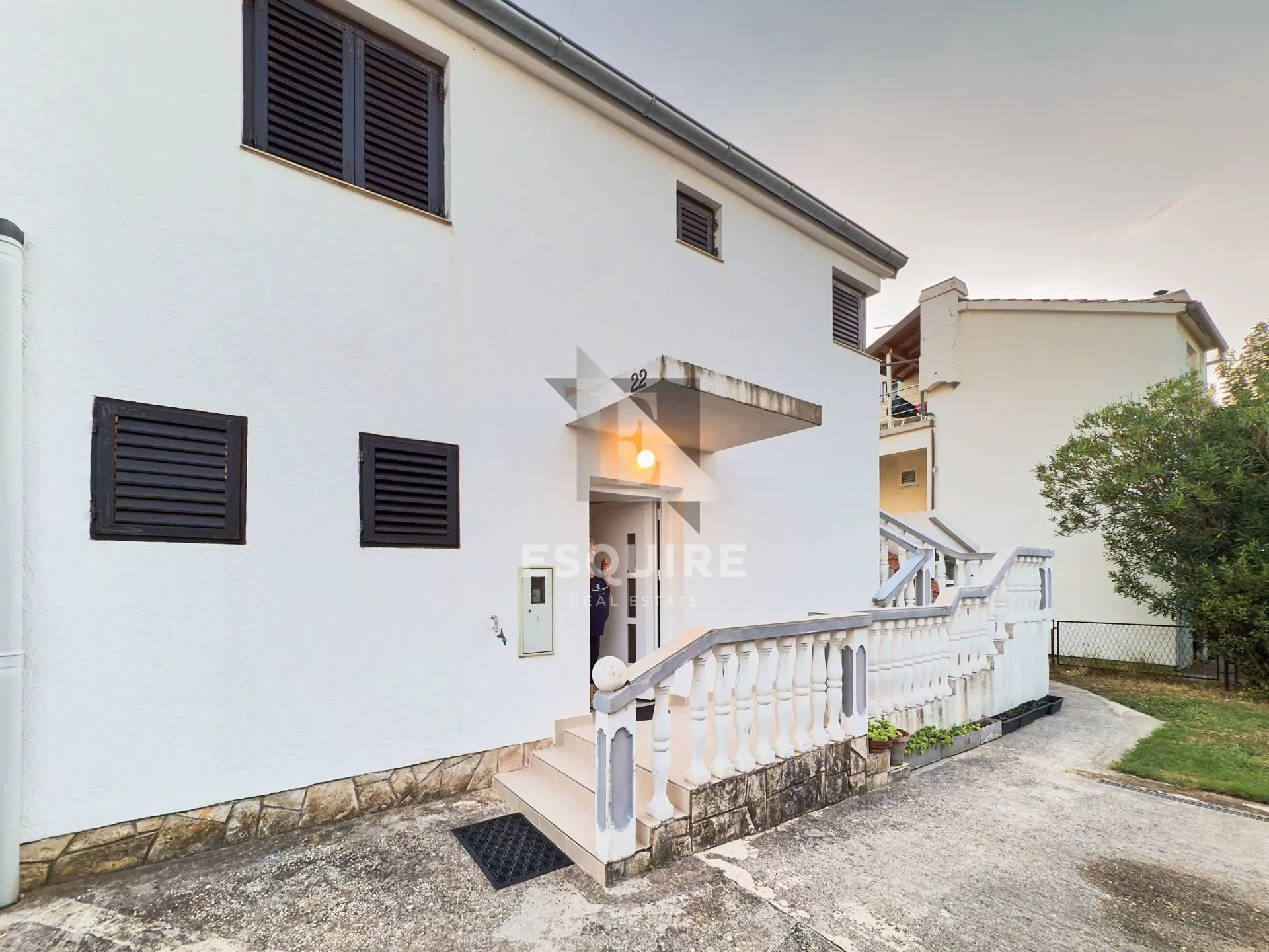 privlaka-sabunike, dvojna kuća s dva apartmana – 700 m od pješčane plaže!! - slika 3