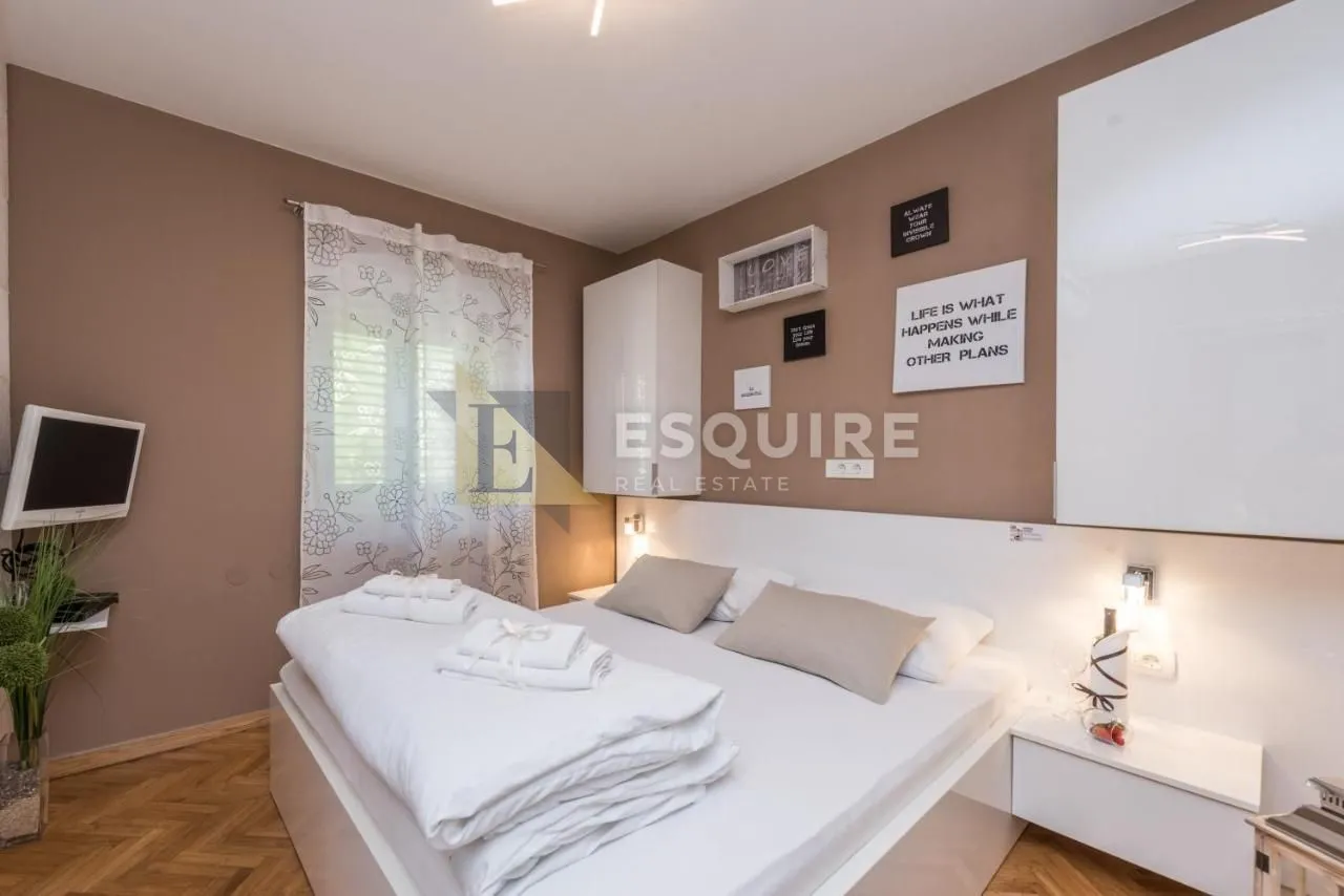 zadar - zgrada u centru stare jezgre grada sa 6 apartmana i 2 poslovna prostora - slika 14