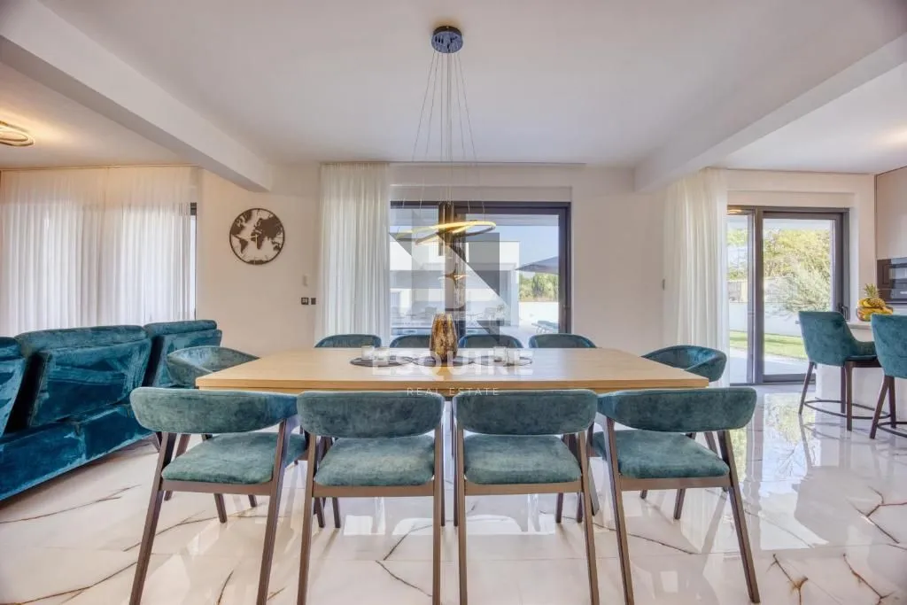 zaton - luksuzna četverosobna vila, 2 bazena - 234m2 - slika 10