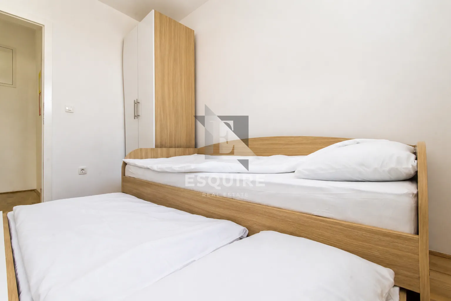 privlaka – namješten apartman c1 u prizemlju s velikim vrtom, 90 m od mora!! - slika 10