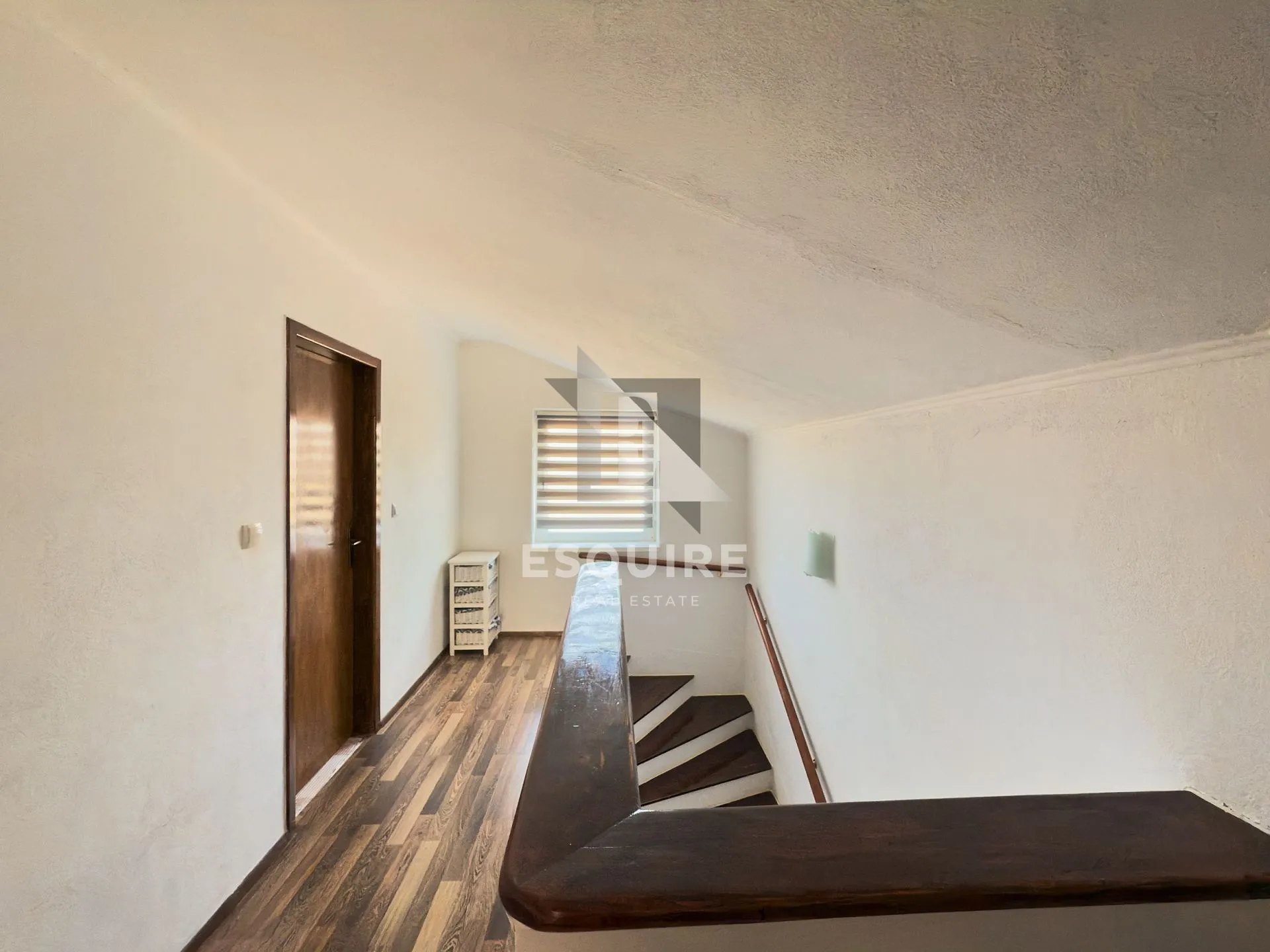 zemunik donji - samostojeća katnica s velikim dvorištem - 260m2 - slika 8