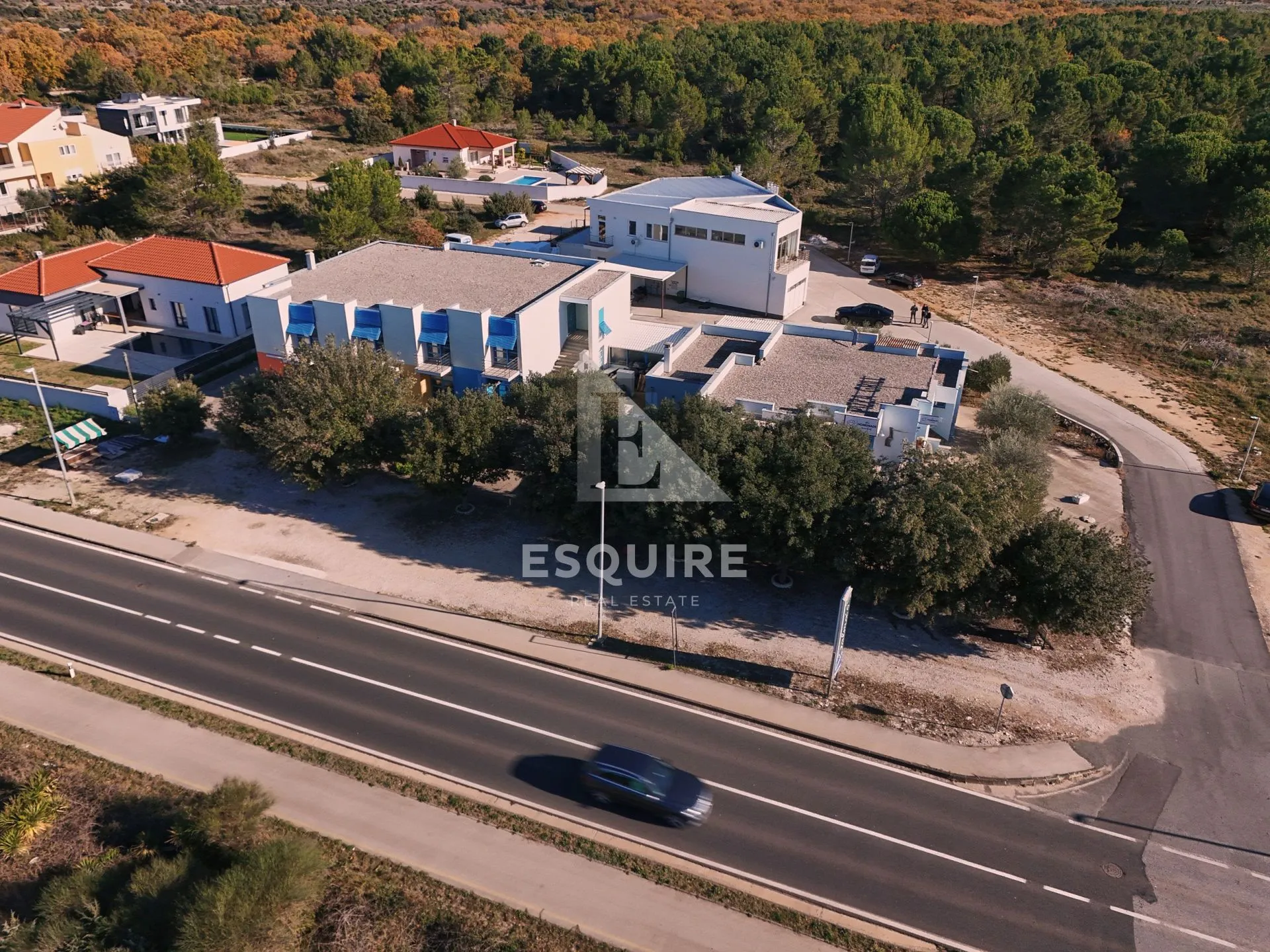 zaton - dvije poslovno stambene zgrade - 1200m2 - slika 28