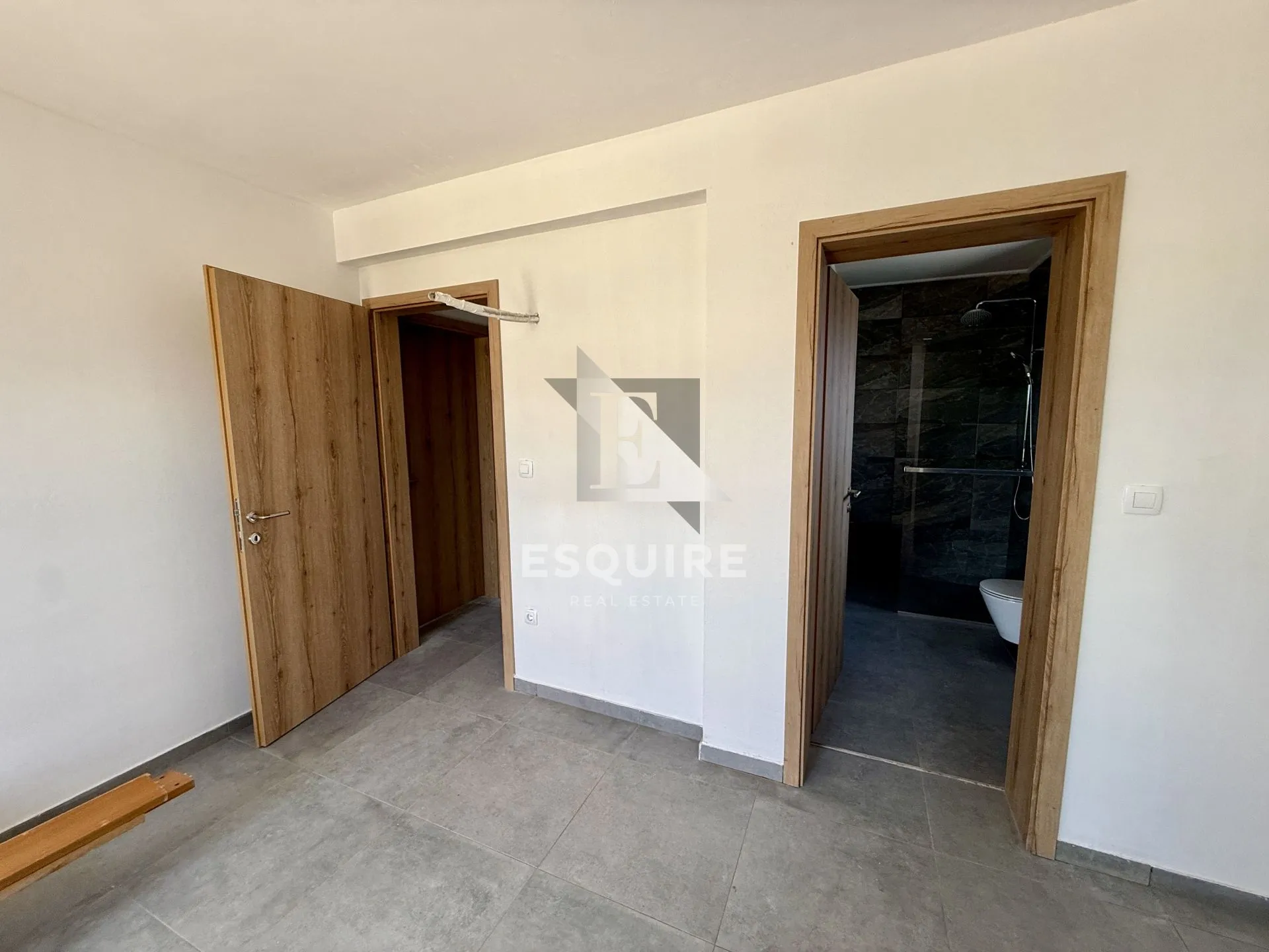 grbe / nin – moderna vila s bazenom, krovnom terasom i dodatnom parcelom! - slika 29