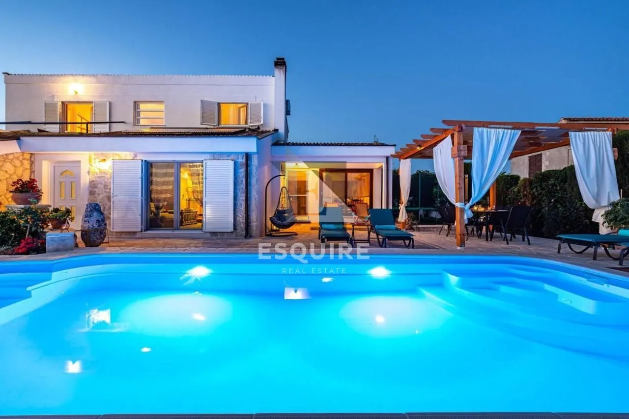 zadar - kuća sa bazenom i pogledom na terenu od 1200m2 - slika 17
