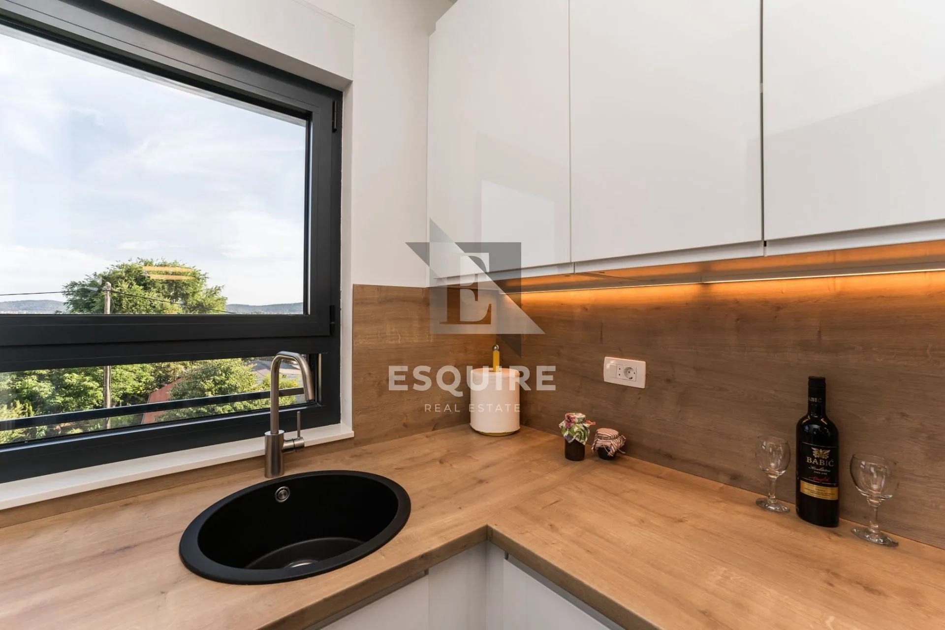 turanj - dvosoban penthouse 70m od mora - 101m2 - slika 17