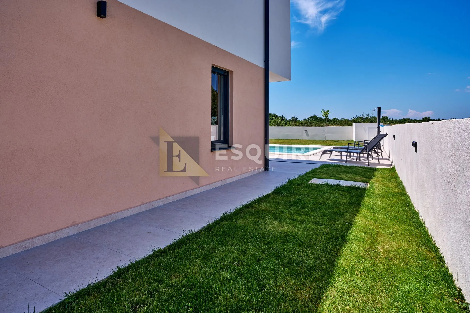 nin - žerava - moderna trosobna vila s bazenom - 188m2 - slika 56