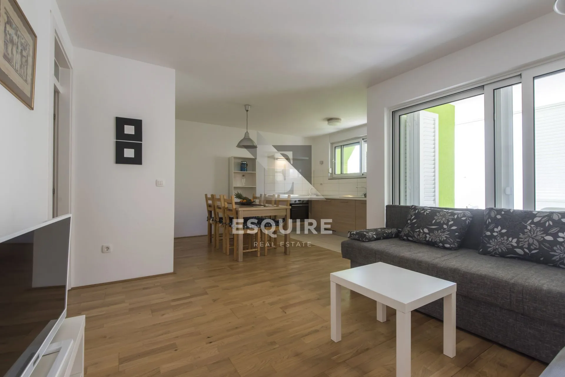 privlaka – namješten apartman u prizemlju s velikim vrtom, 90 m od mora!! - slika 4