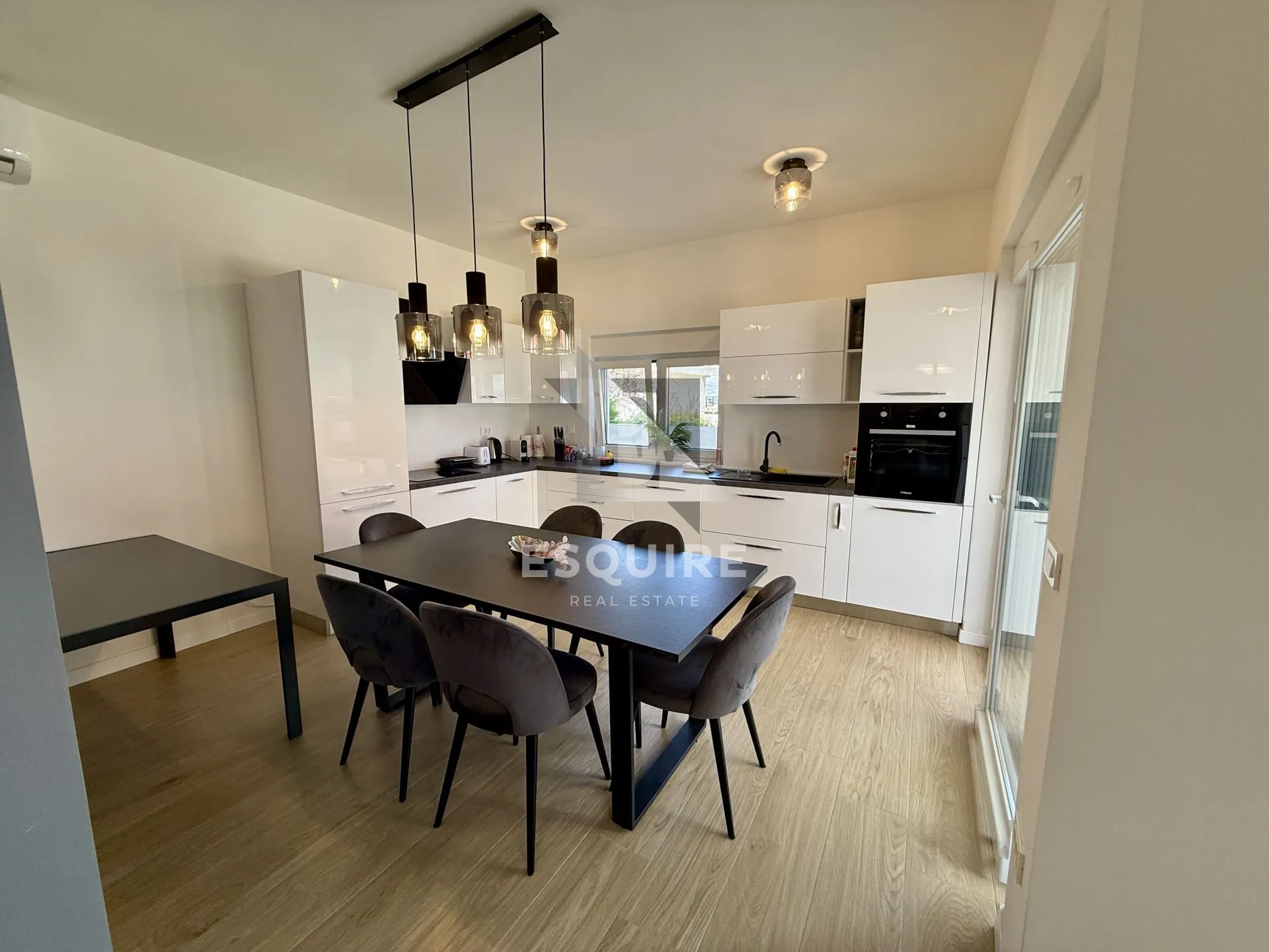 vinjerac – prostrani namješten dvosobni apartman s vrtom!! - slika 6