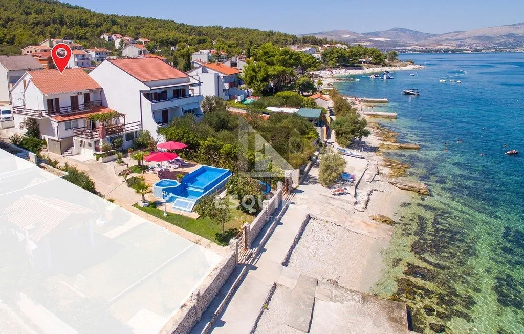 čiovo - slatine villa u prvom redu do mora - slika 3
