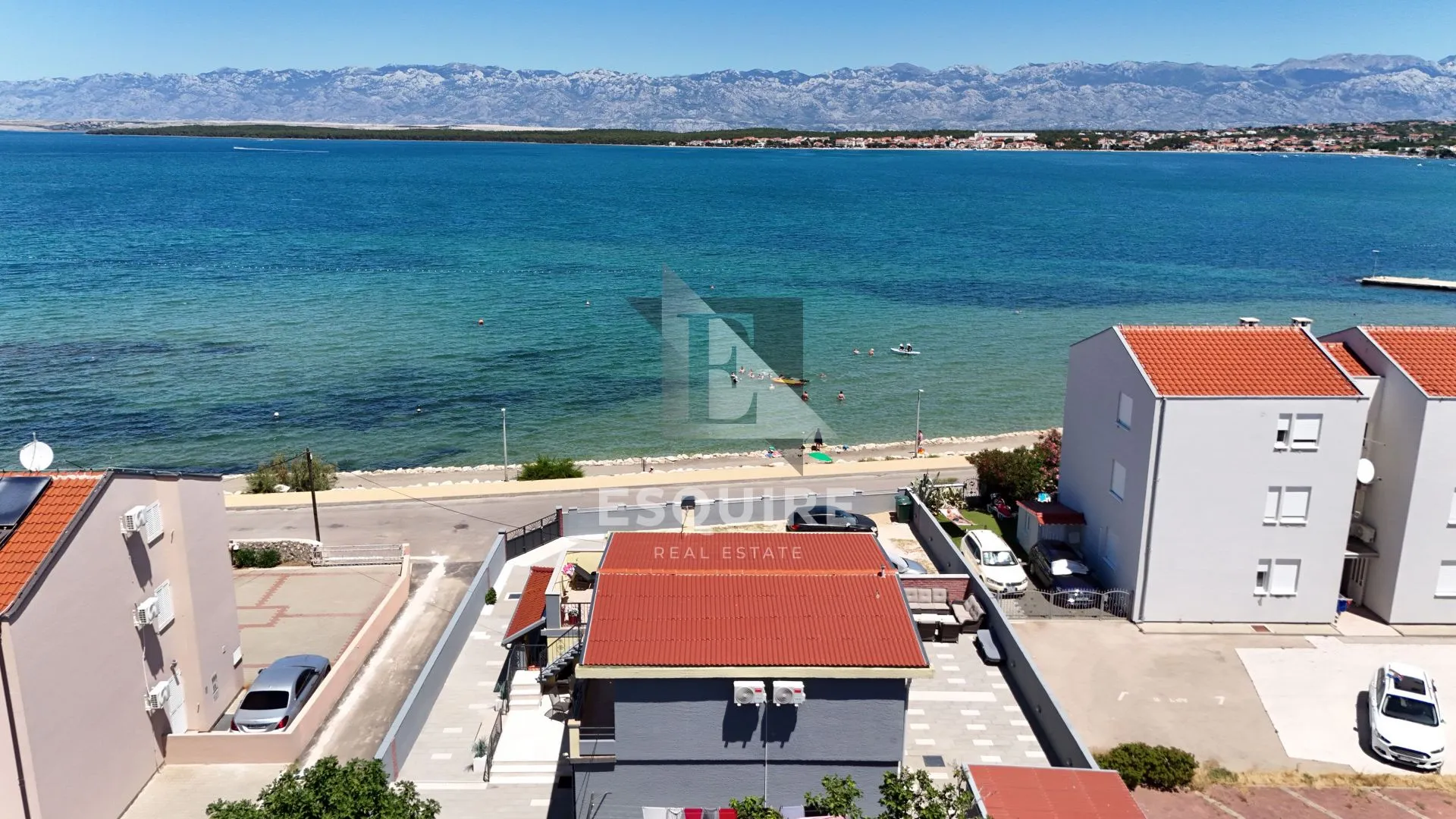 nin - apartmanska kuća 1. red do mora - 240m2 - slika 6
