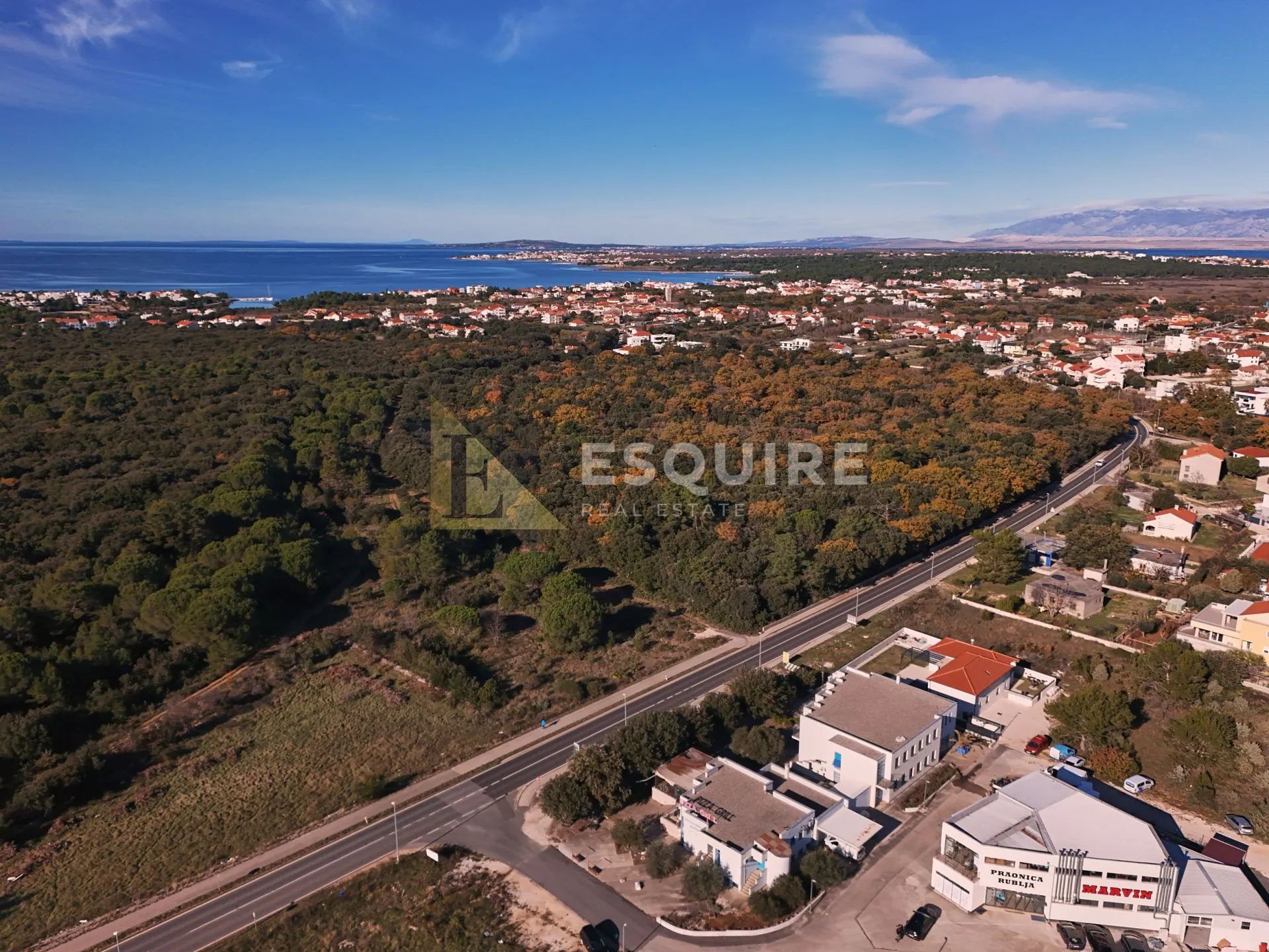 ZATON - Dvije poslovno stambene zgrade - 1200m2 - Zaton, Nin