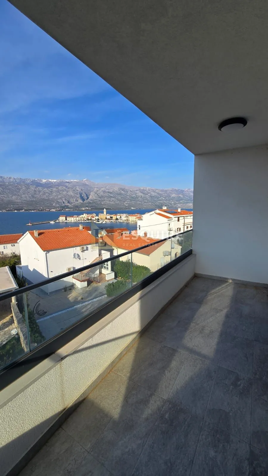vinjerac - trosoban penthouse s krovnom terasom i panoramskim pogledom na more!! - slika 3