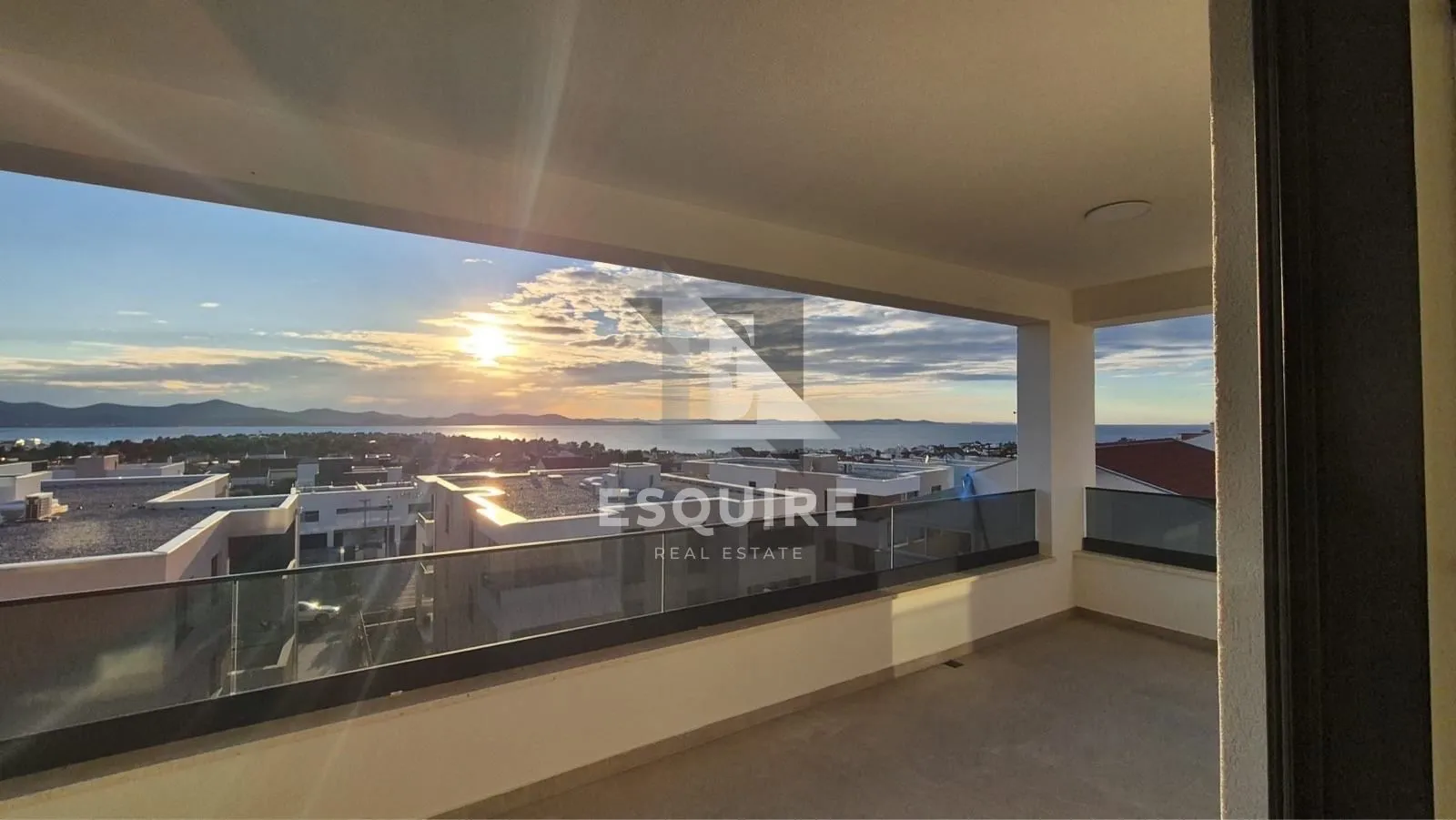 diklovac - luksuzan trosoban penthouse, garaža - 155m2 - slika 3
