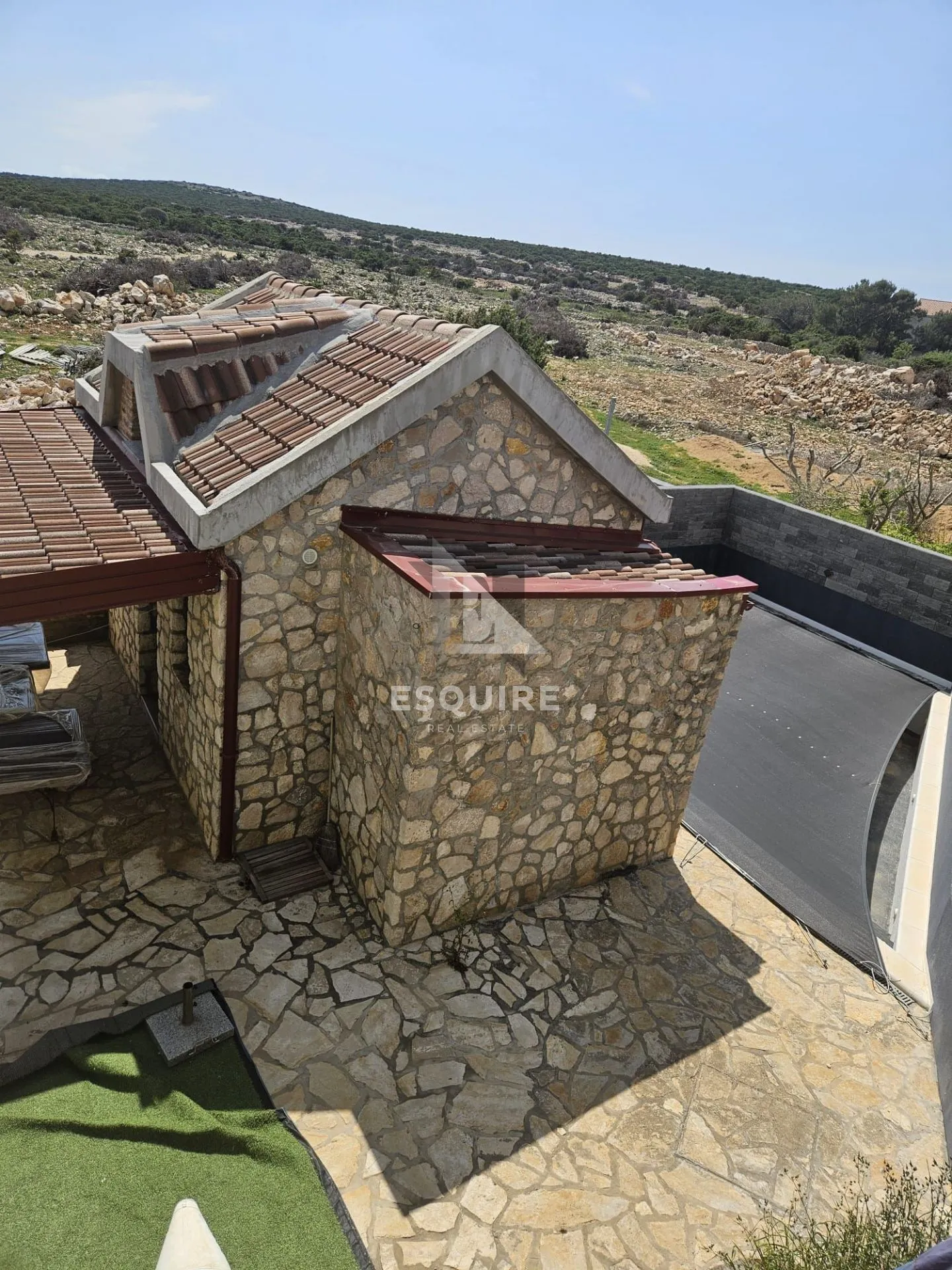 pag - košljun - dvosobni dvoetažni stan s bazenom - 99m2 - slika 12