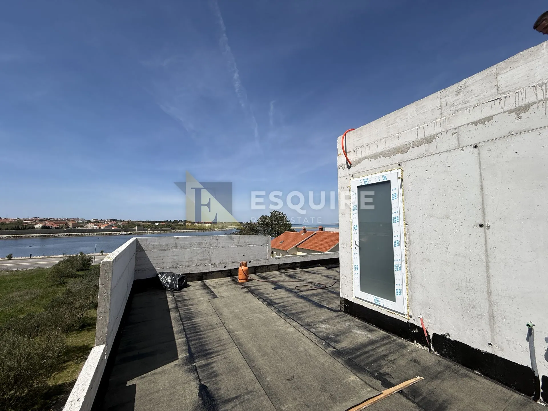nin - moderna duplex kuća s bazenom samo 60 m od mora!!! - slika 12
