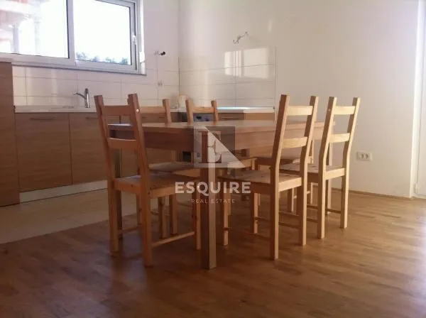 privlaka – namješten apartman u prizemlju s velikim vrtom, 90 m od mora!! - slika 5