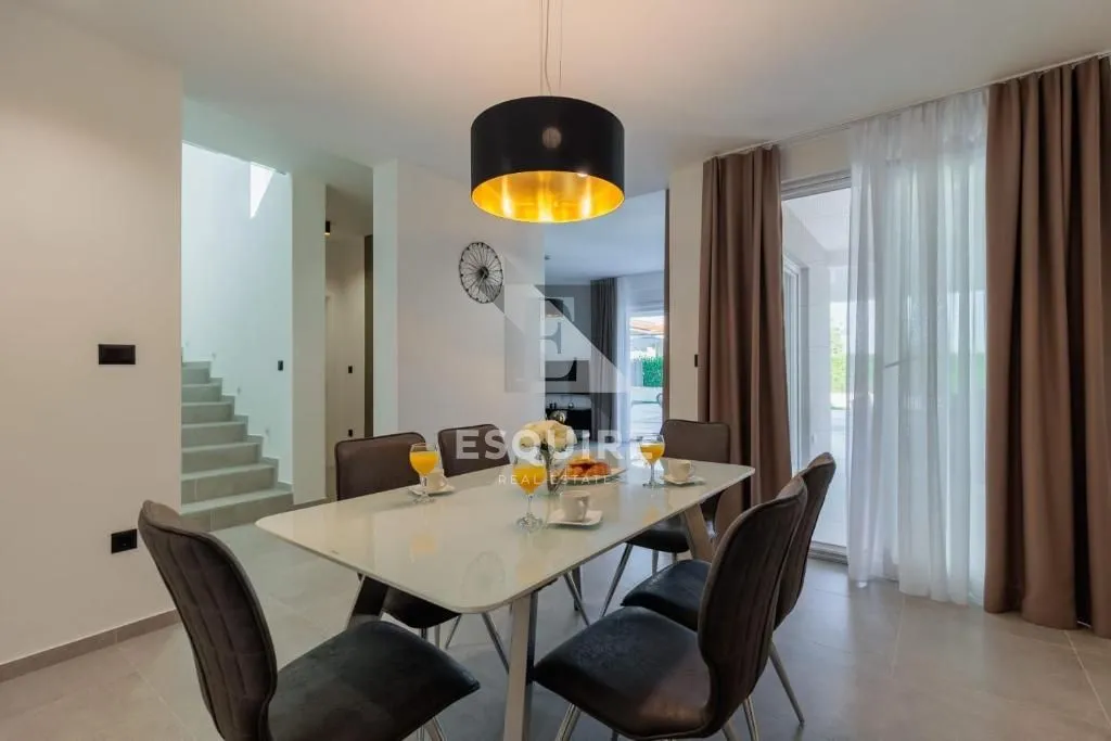 vrsi - moderna vila od 170 m2 s bazenom!! - slika 18