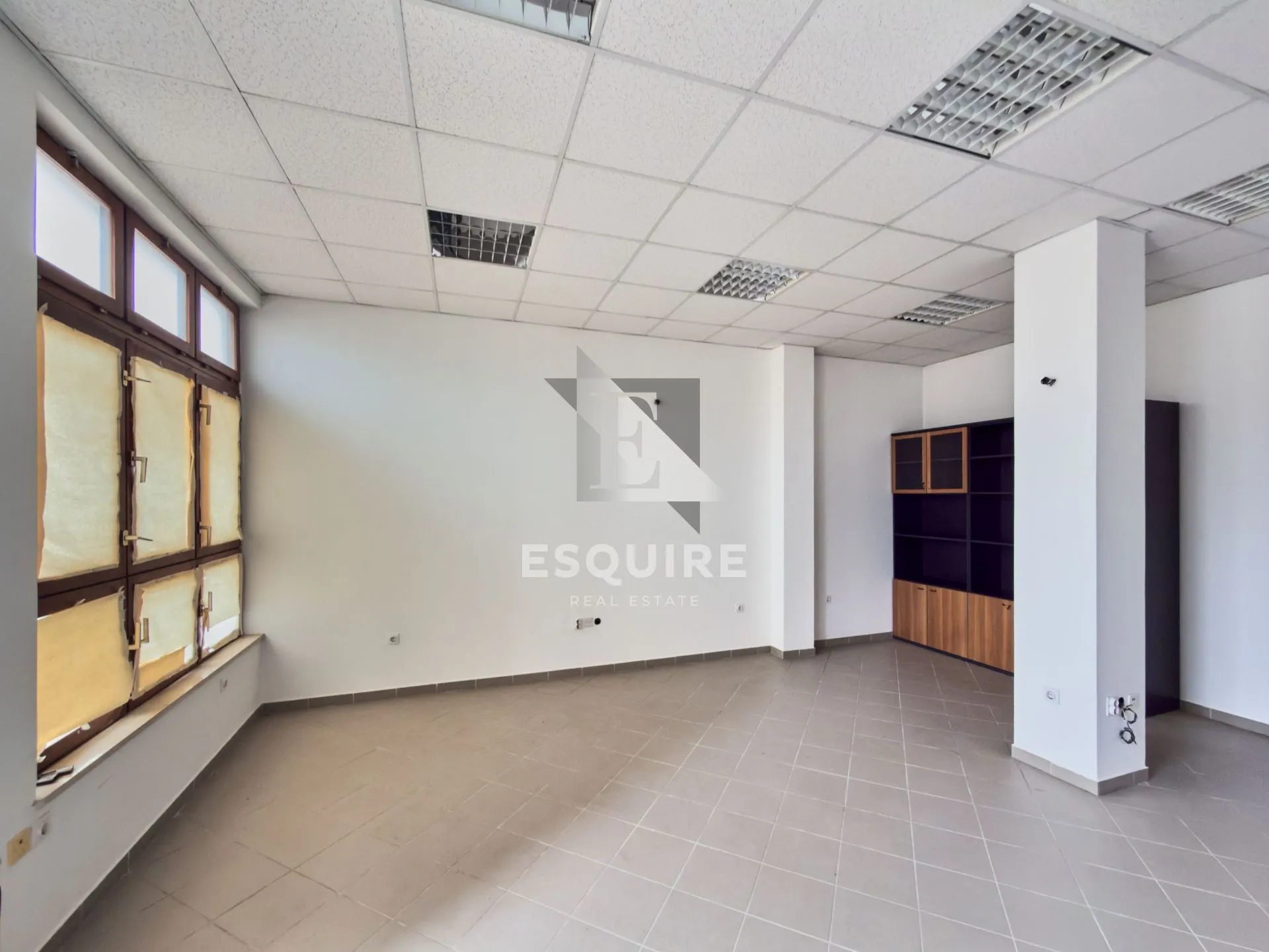 bili brig - poslovni prostor 48m2 - slika 2