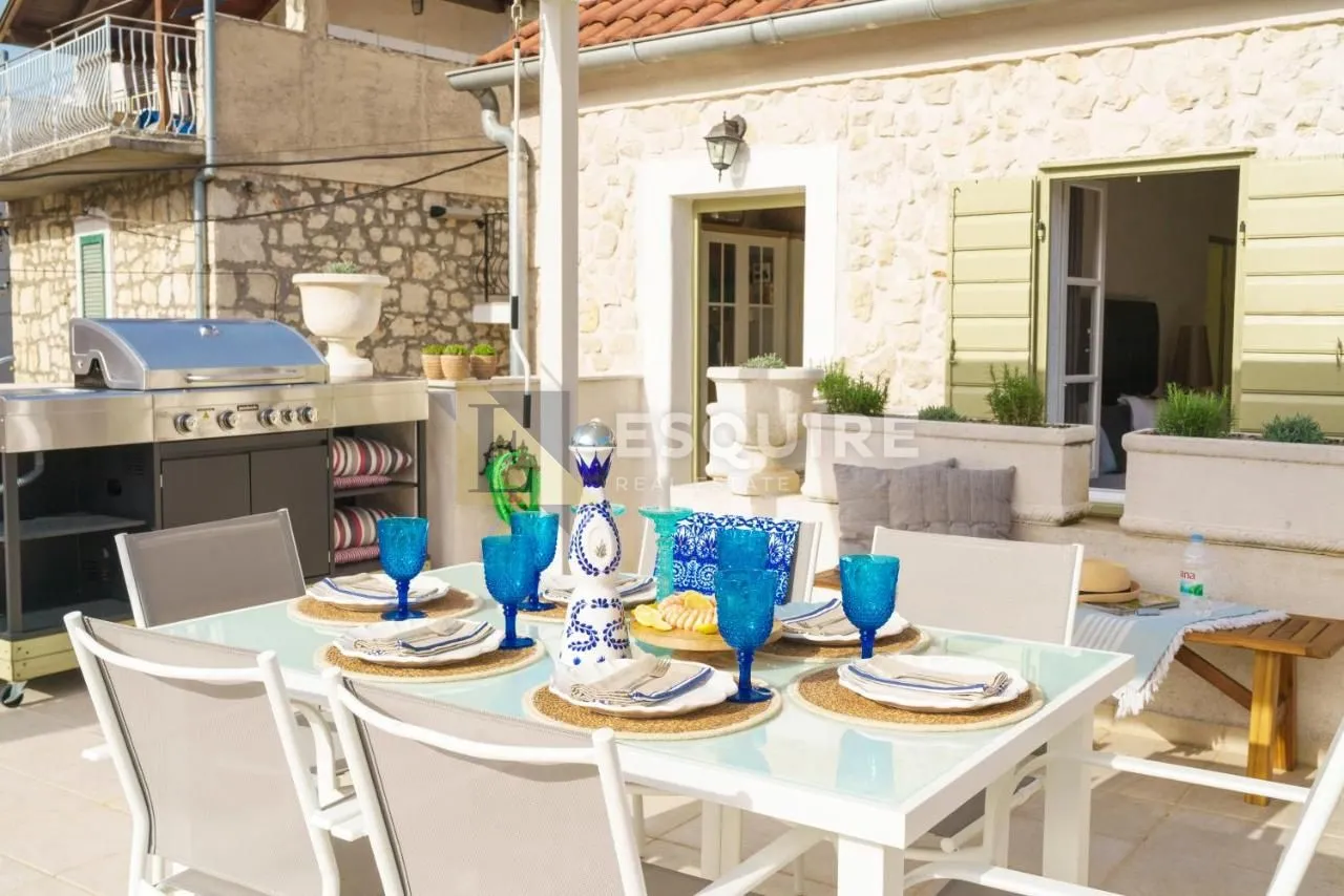 zaton - šibenik - prvi red uz more - luxury stone house - slika 24