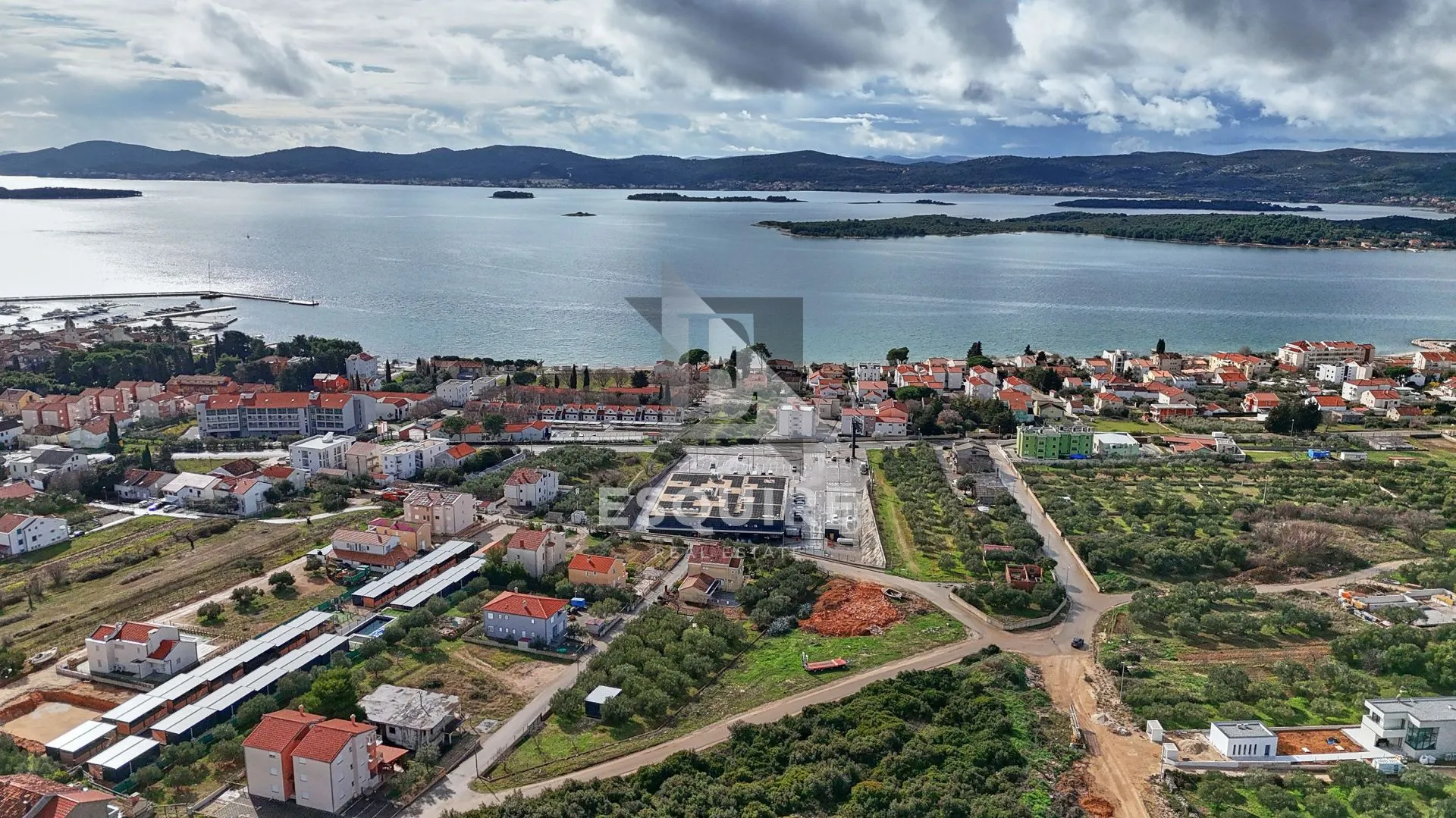 sv. filip i jakov - građevinsko zemljište - 1000m2 - slika 2