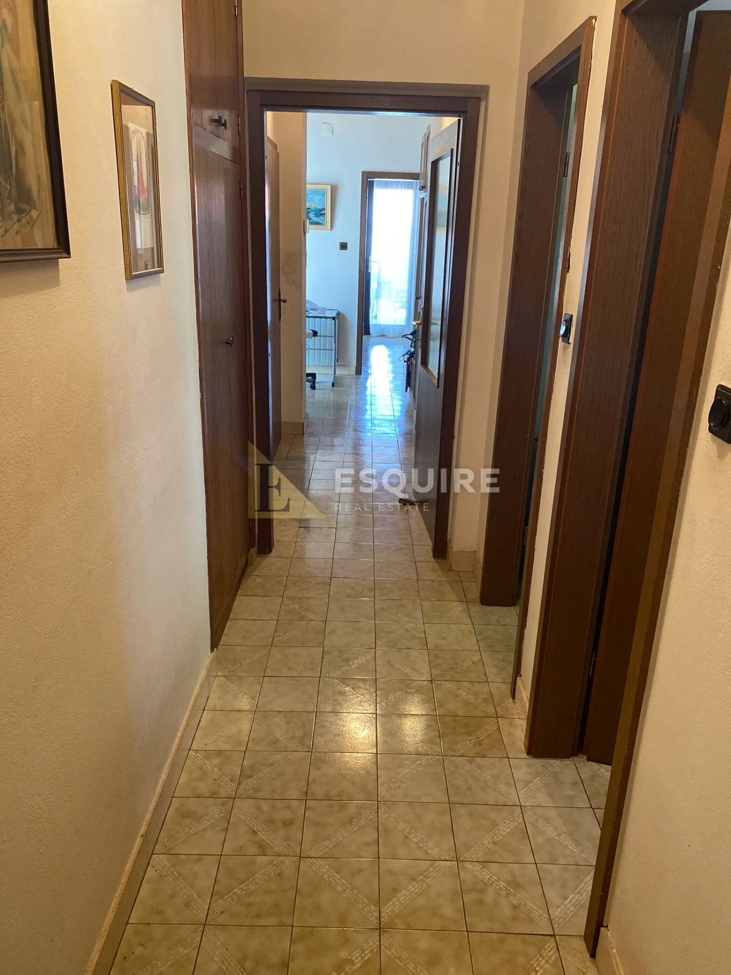 brač - sutivan - kuća sa dvije stambene jedinice i bazenom - 425m2 - slika 26