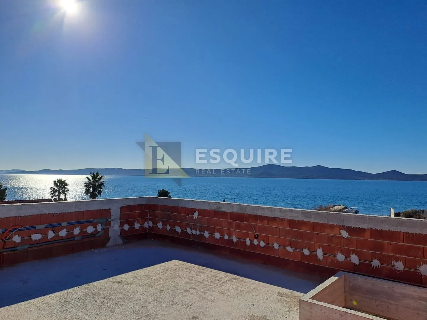 stan na drugom katu u sukošanu - slika 2