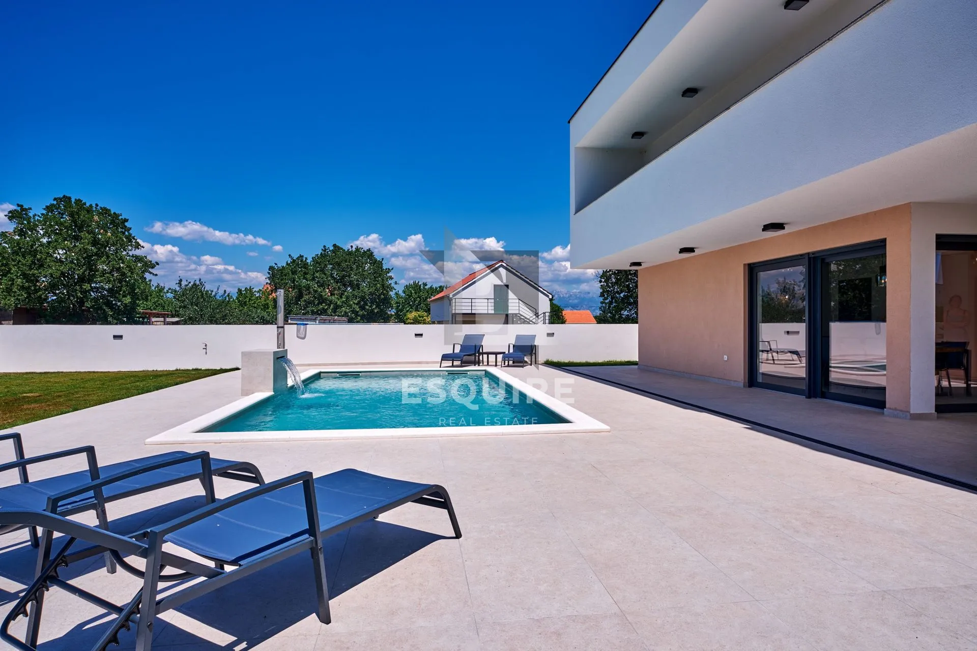 nin - žerava - moderna trosobna vila s bazenom - 188m2 - slika 12