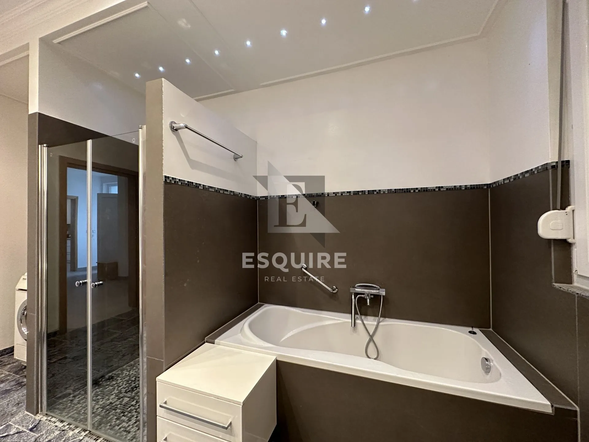 donja jagodnja - apartmanska kuća s bazenom - 540m2 - slika 19