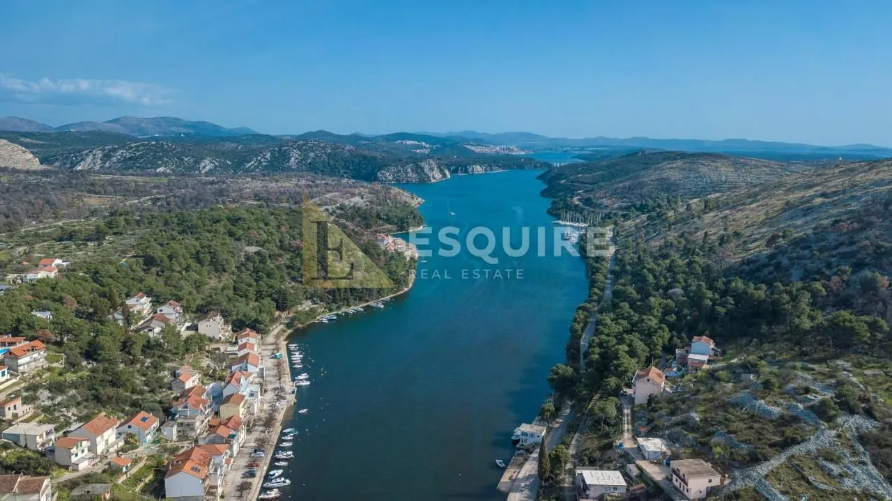 zaton - šibenik - prvi red uz more - luxury stone house - slika 40