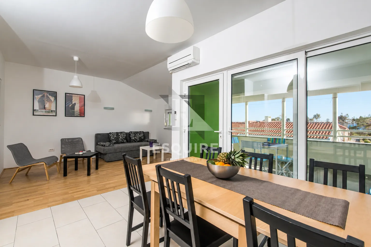 PRIVLAKA – Namješten dvosoban apartman C5 na drugom katu, svega 90 m od mora!