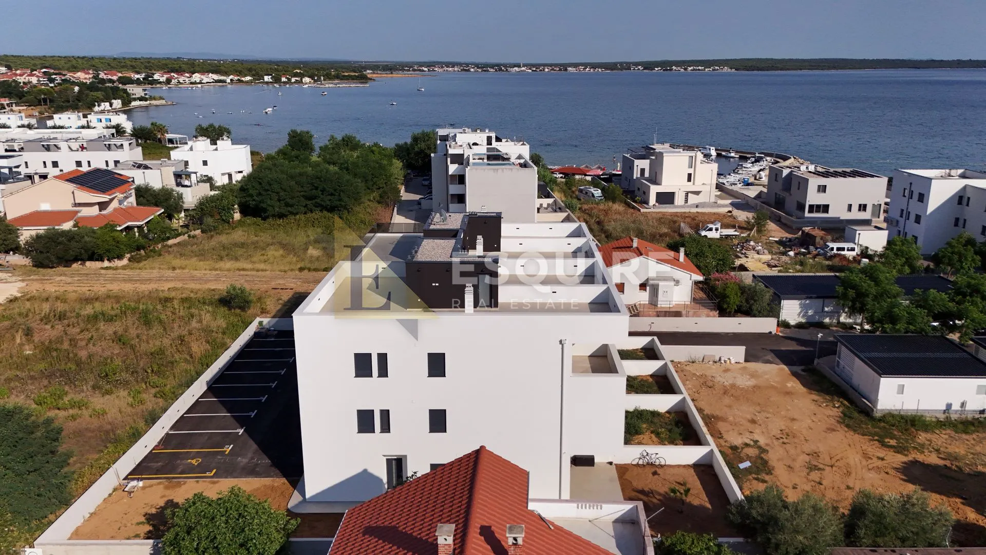 privlaka - dvosoban troetažni stan s7, useljivo - 130m2 - slika 4