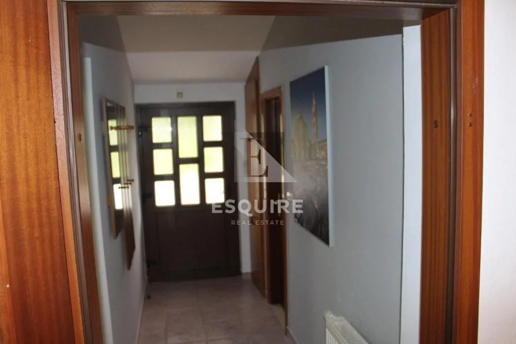 ljubač - samostojeća kuća s velikom okućnicom 1. red do mora - 702m2 - slika 18