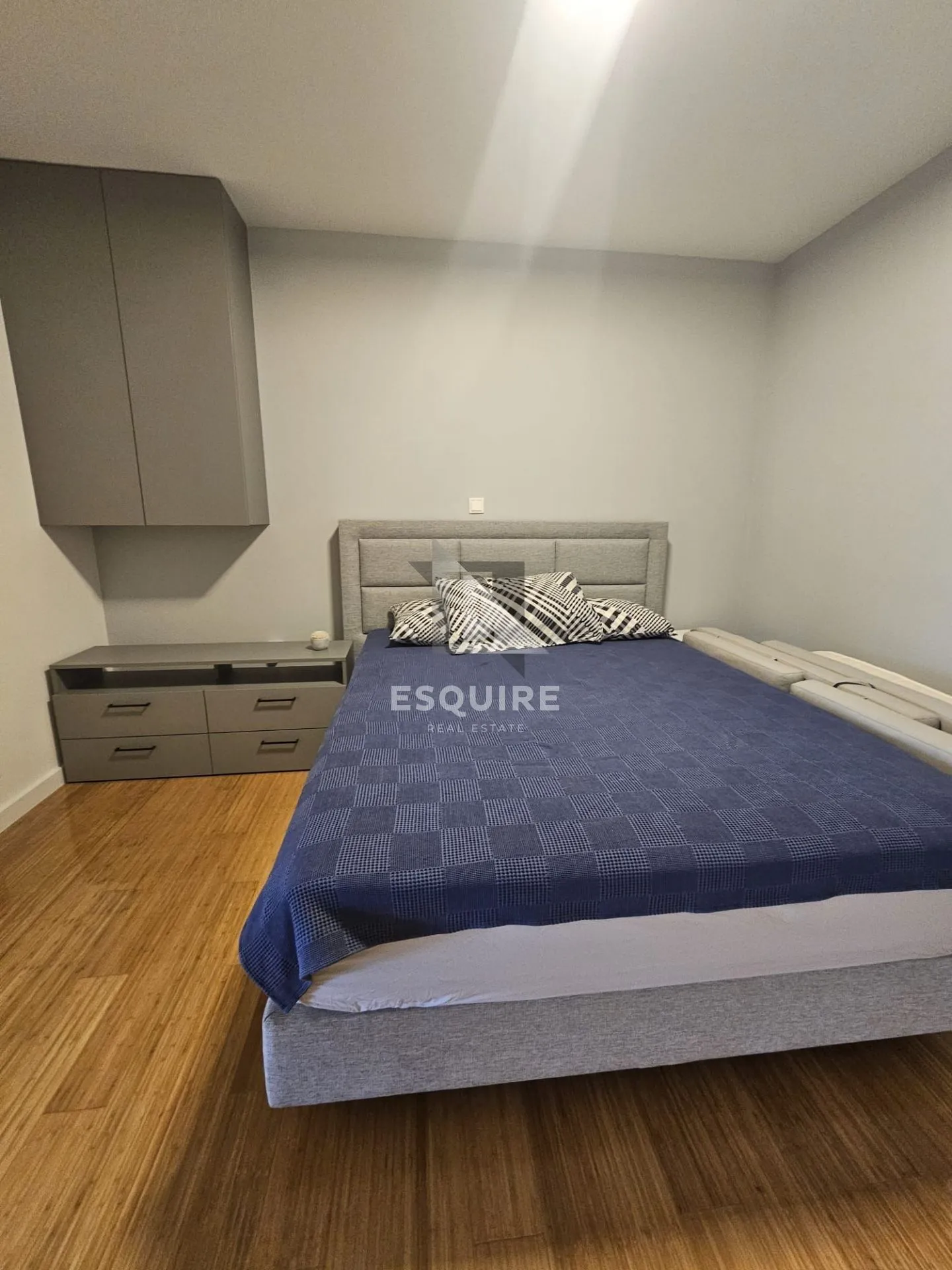 diklo - dvosoban stan s vrtom i garažom 1. red do mora - 89m2 - slika 9