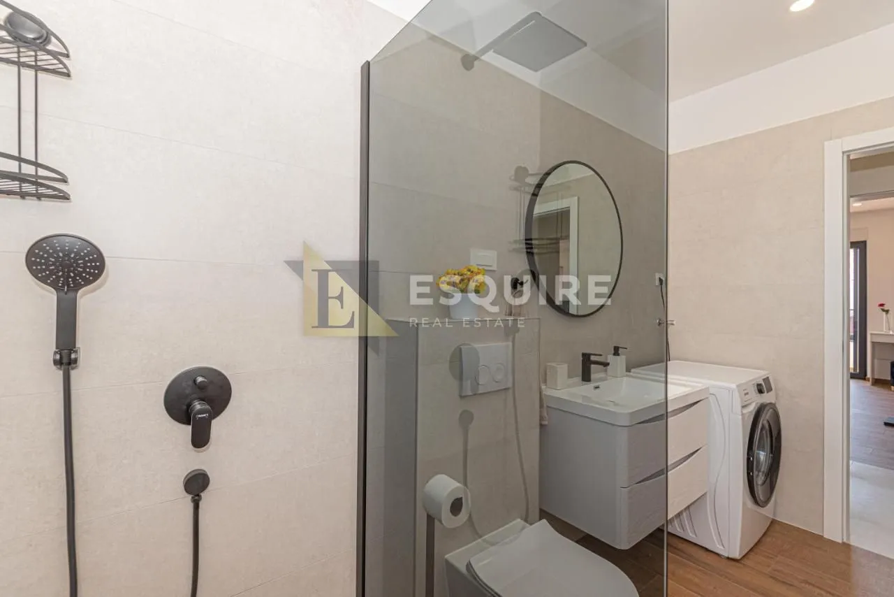 vodice - moderna vila s bazenom - slika 25