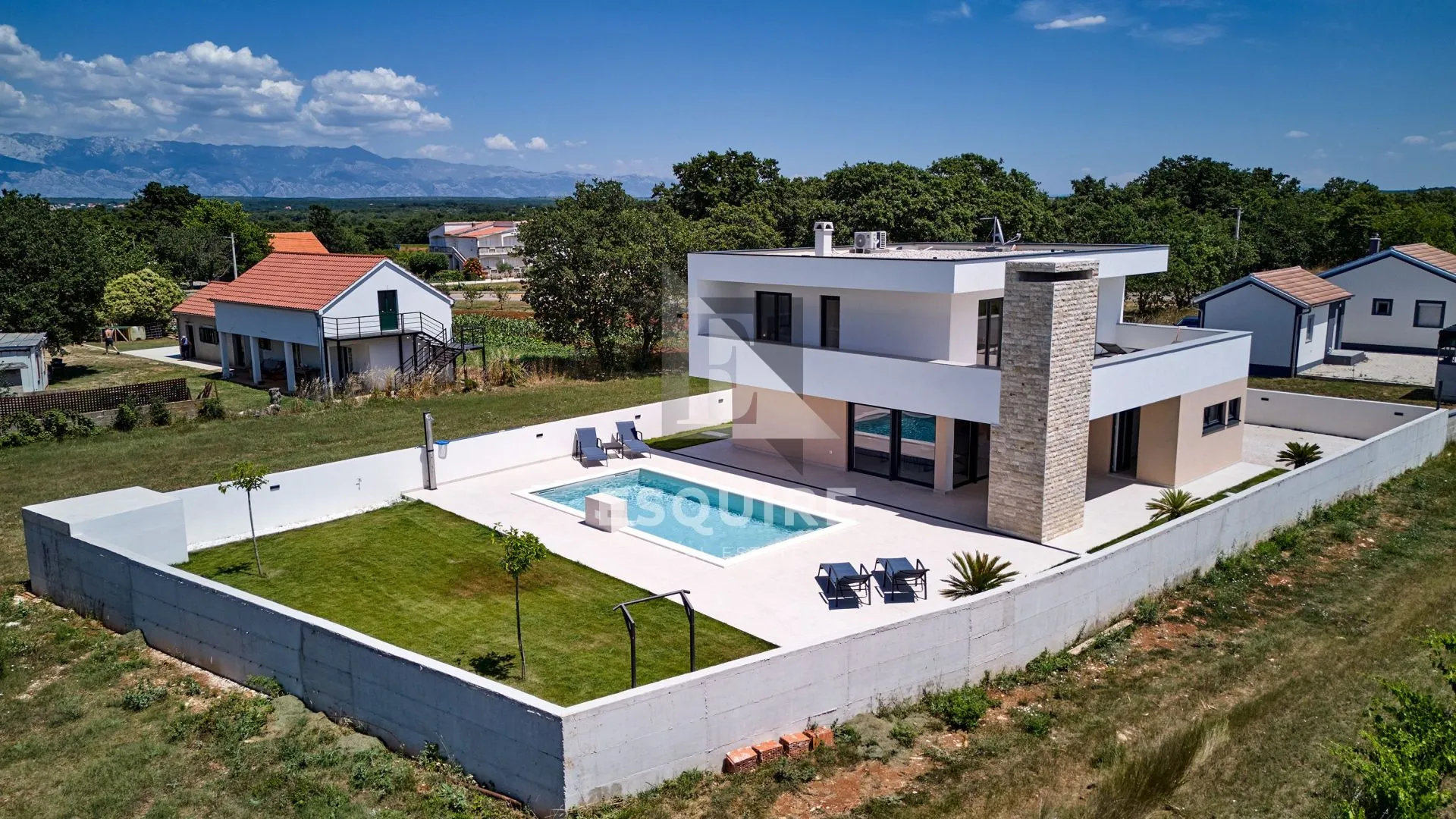 nin - žerava - moderna trosobna vila s bazenom - 188m2 - slika 2