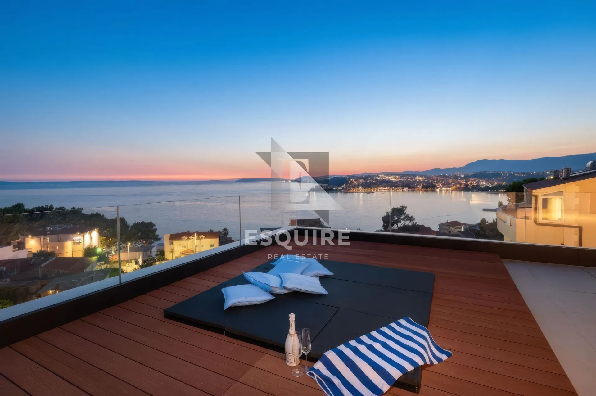 split - ekskluzivna vila s pogledom na more - slika 45
