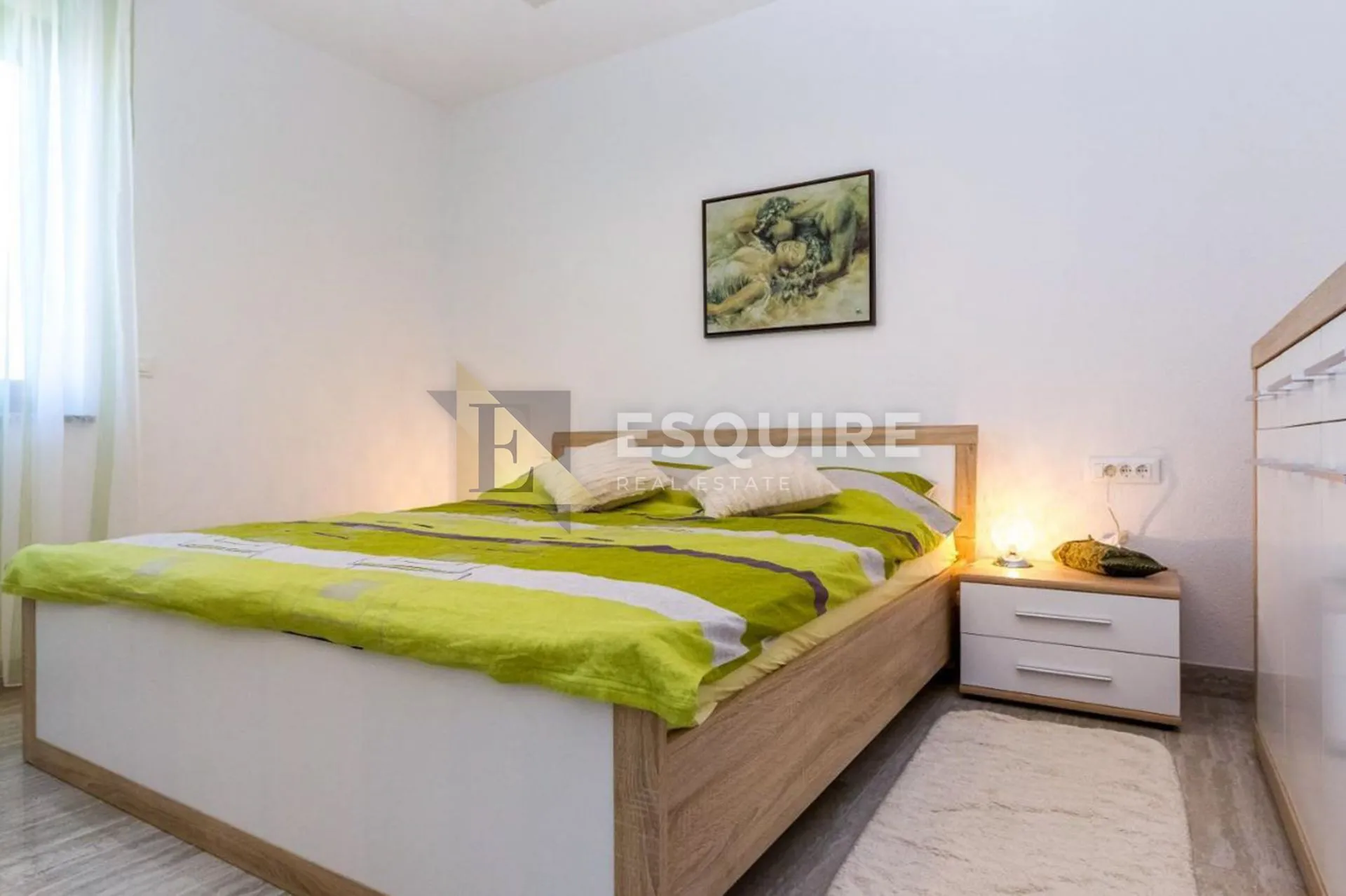sukošan - kuća sa tri stana ukupne stambene površine - 345m2 - slika 14