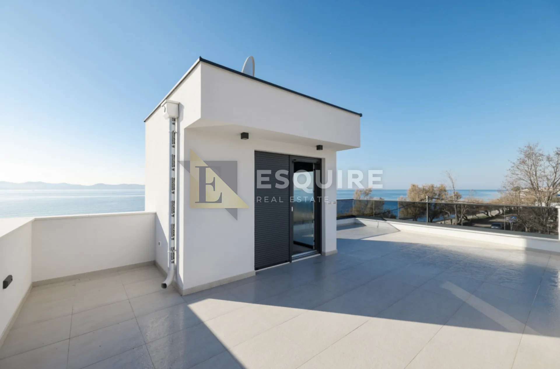 zadar - diklo - četverosobna vila 1. red do mora - 150m2 - slika 36