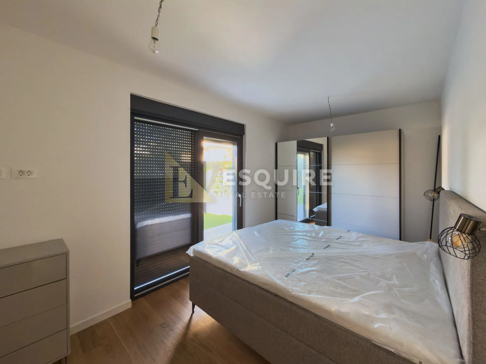 zadar - diklovac - trosoban namješten stan s vrtom i krovnom terasom - 141m2 - slika 5