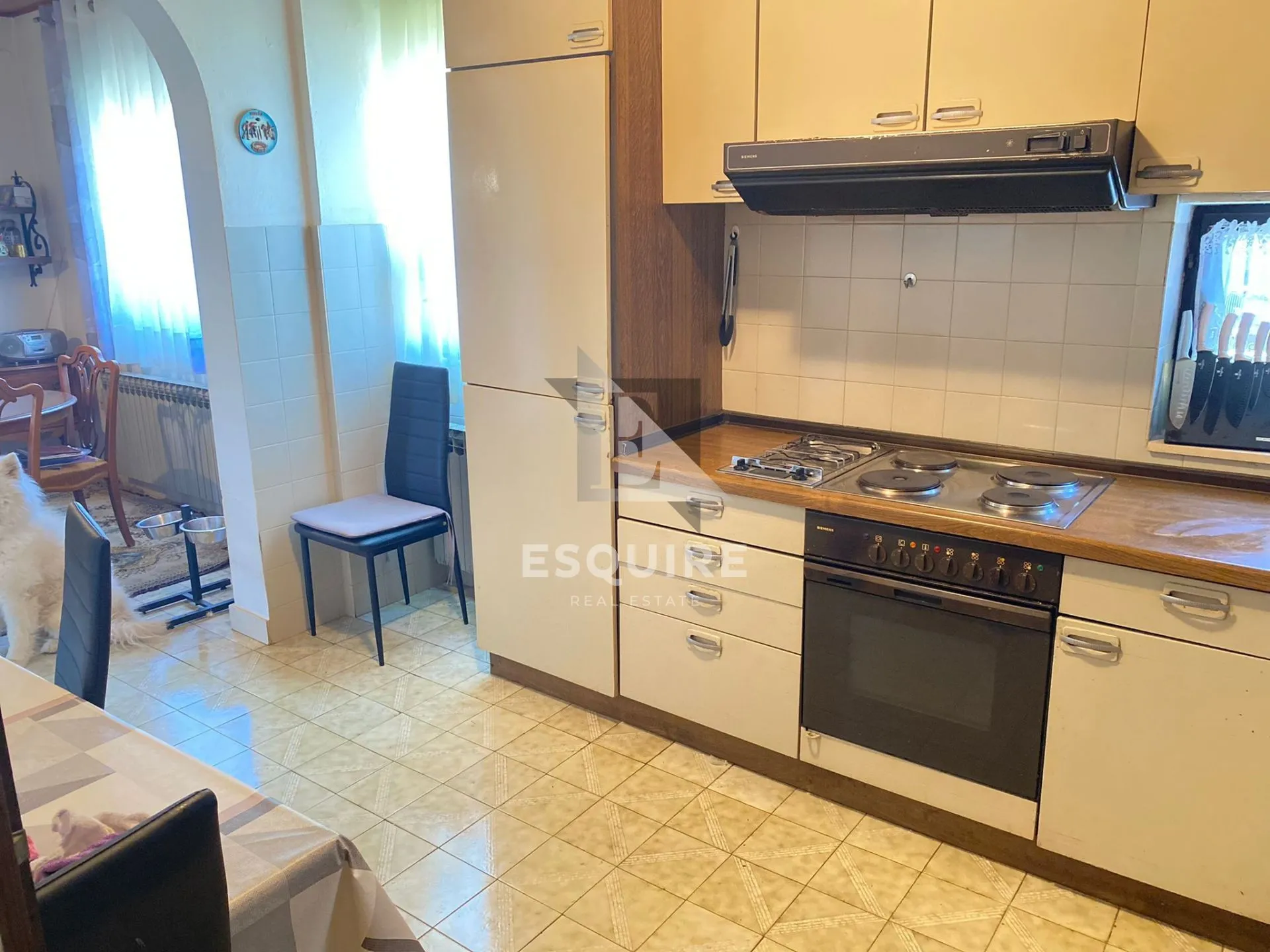 brač - sutivan - kuća sa dvije stambene jedinice i bazenom - 425m2 - slika 25