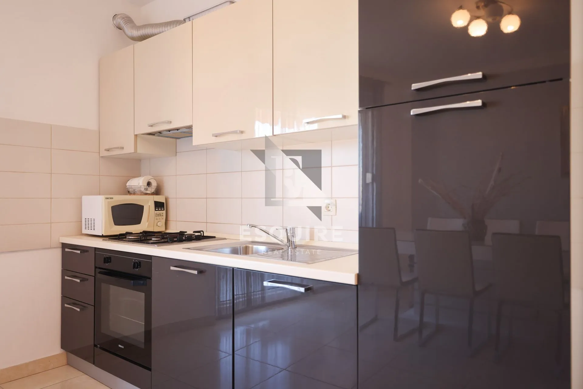 zaton - nin dvoetažni namješten apartman 135,37 m² - 250 m od mora! - slika 8