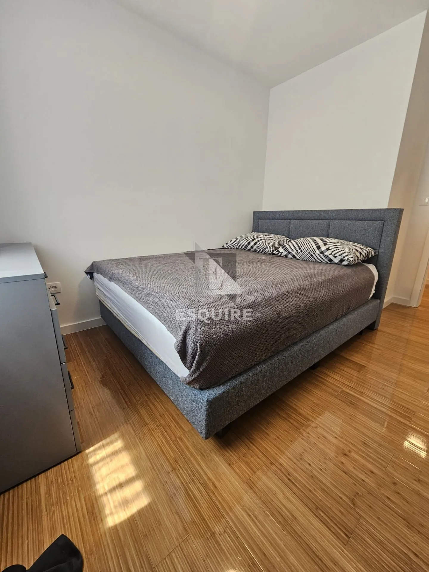 diklo - dvosoban stan s vrtom i garažom 1. red do mora - 89m2 - slika 10