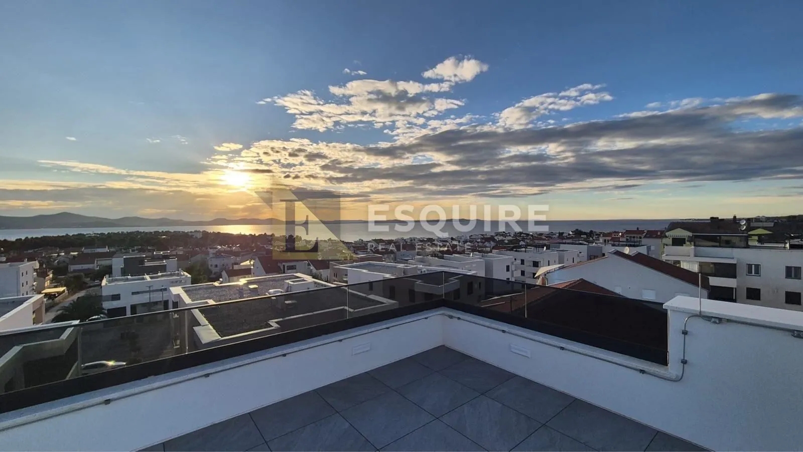 diklovac - luksuzan trosoban penthouse, garaža - 155m2 - slika 13