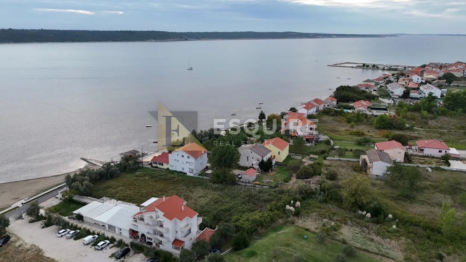ljubač - atraktivno zemljište 1. red do mora - 1500m2 - slika 5