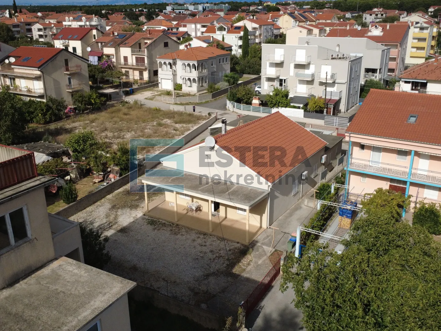 kuća prizemnica s 3 stambene jedinice, 307 m2 biograd n/m prodaja - slika 26