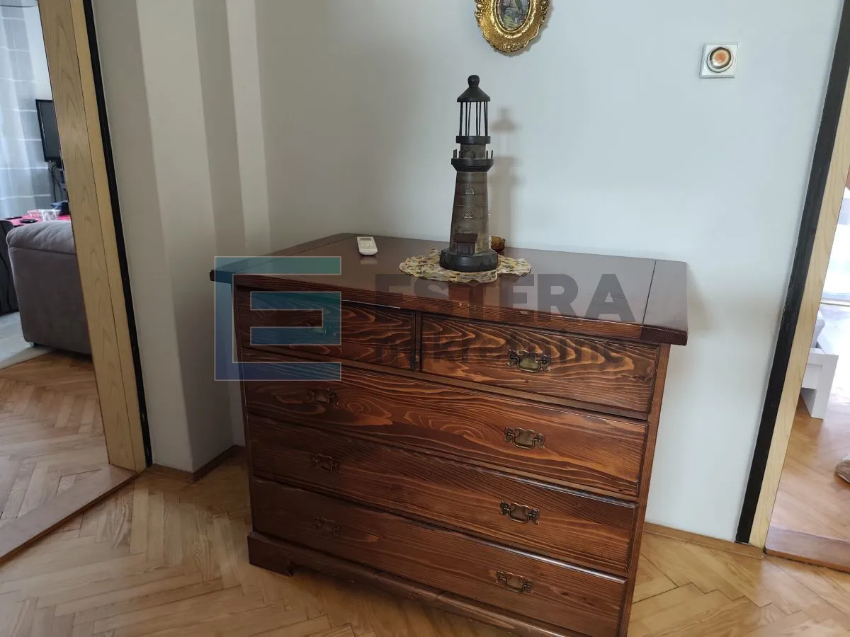 kuća katnica 340 m2 zbelava - slika 11