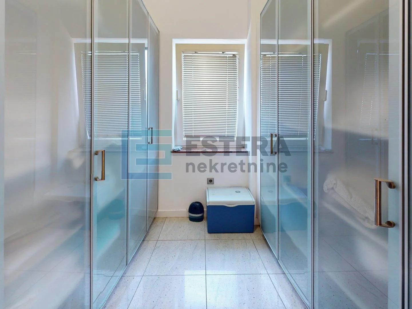 prodaja luksuzna vila deanovec 670 m2 - slika 9