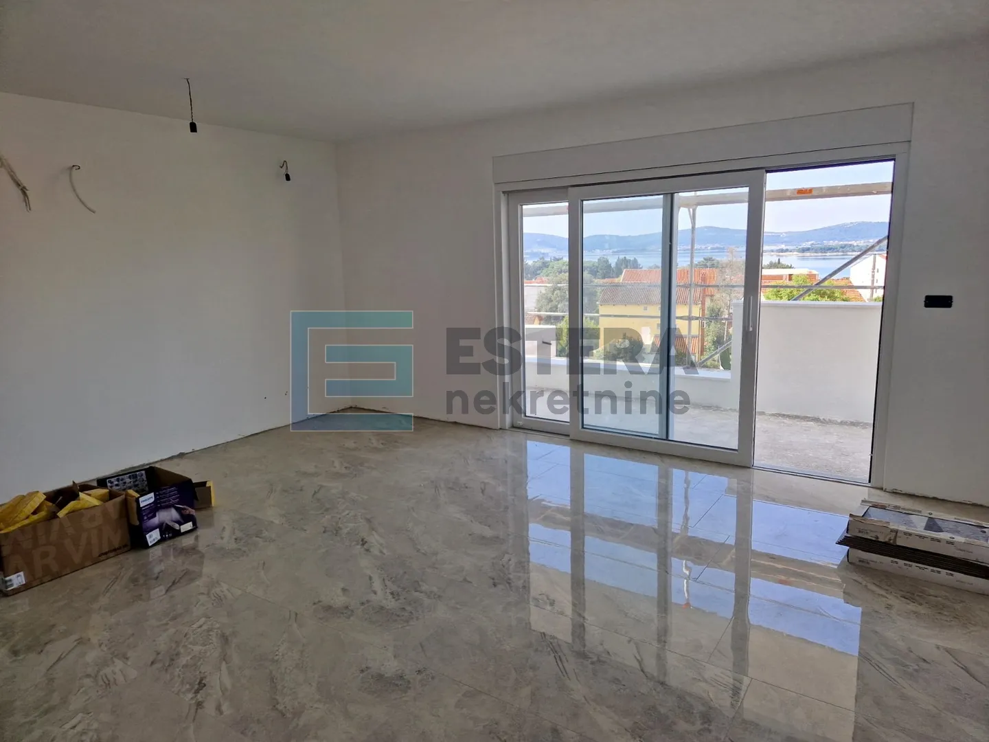 apartman 57 m2 prodaja sveti filip i jakov, pogled na more, 2s, 1.kat , parking, vrt, balkon - slika 9