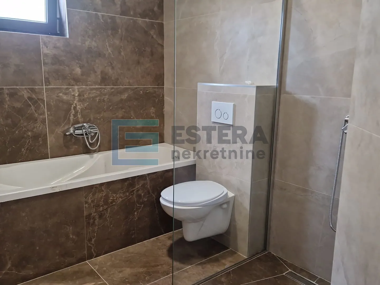 apartman 87 m2 prodaja privlaka, 3s, 1. kat, balkon, parking, 150 m od mora - slika 8