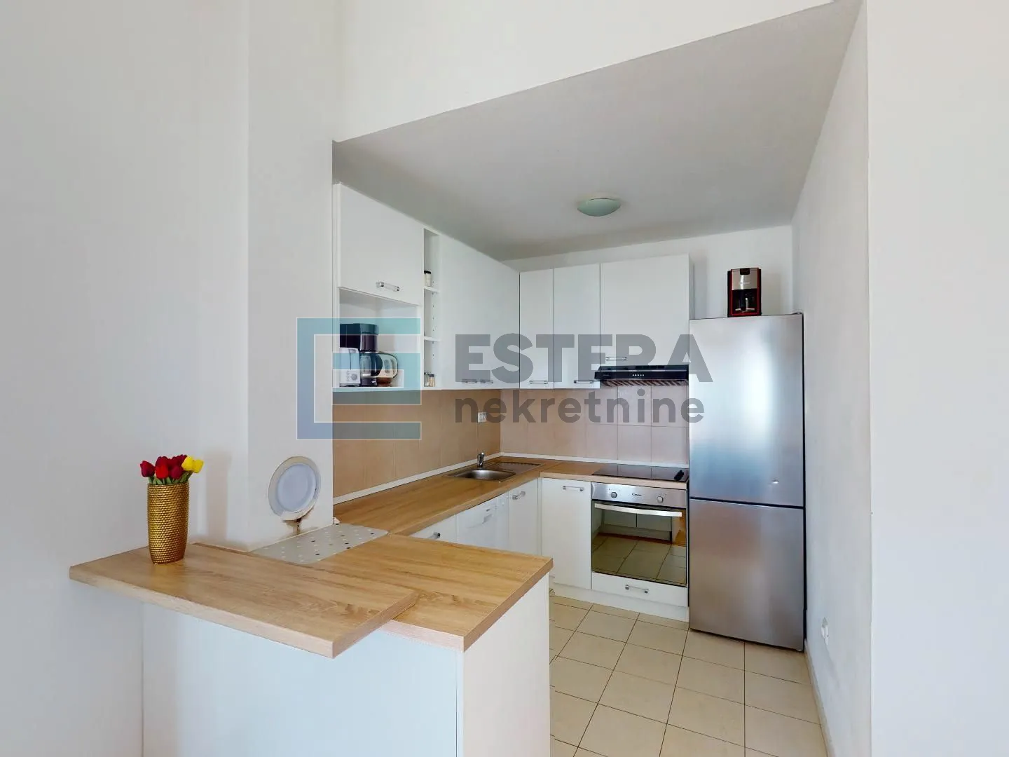 apartmanska kuća s 10 app i bazen! - slika 17